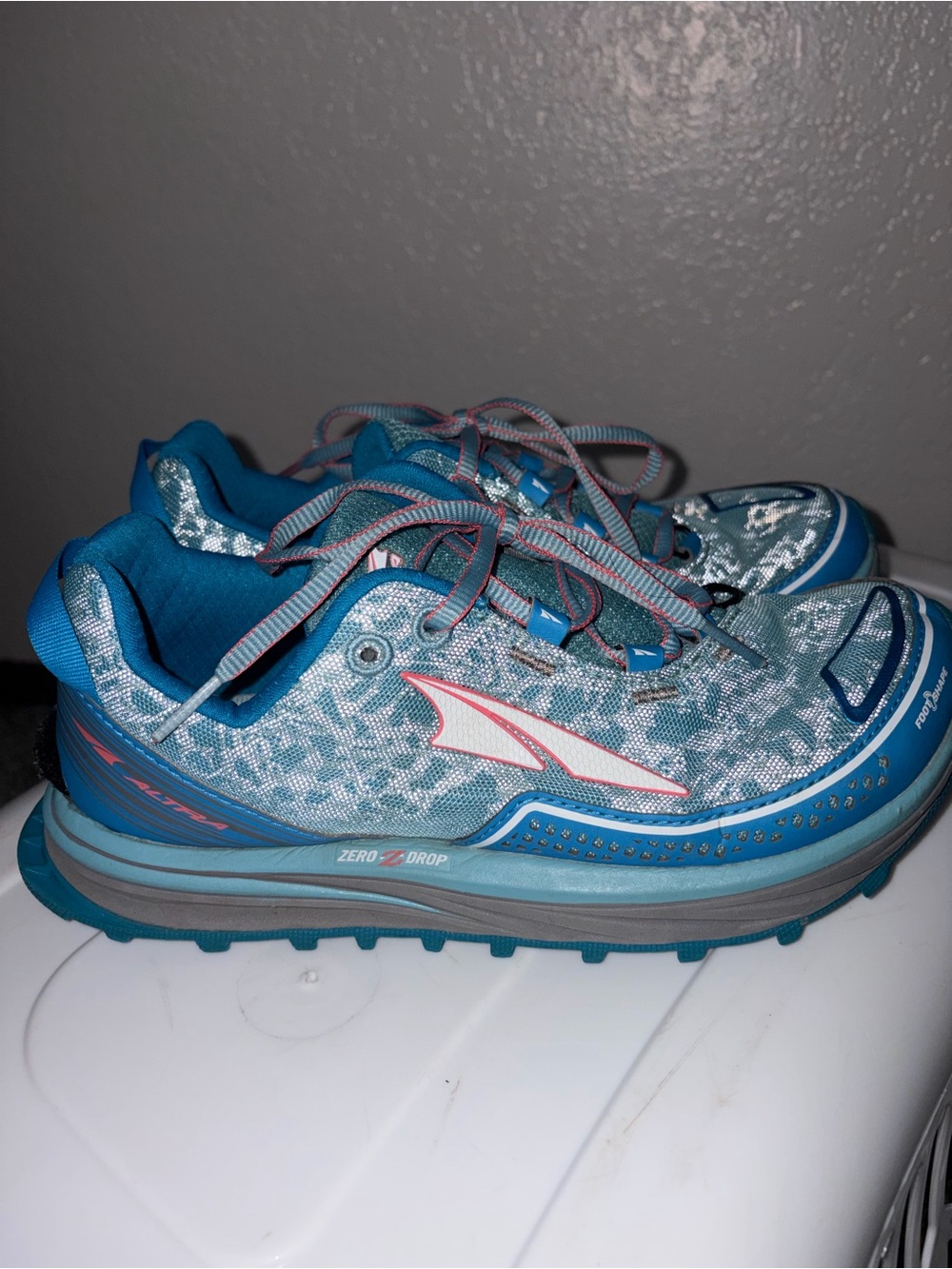 Altra Women's Timp Trail Zero Drop Comfort Athletic Trail Running Shoes Blue